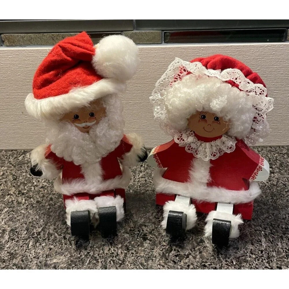 Wooden Hand Painted Mr. & Mrs. Santa Claus Shelf Sitters Christmas Vintage 90S